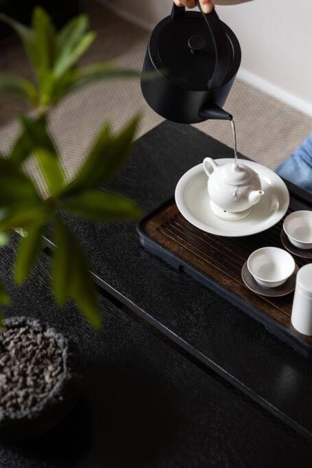 Breezy Gwanghui Essay Apartment