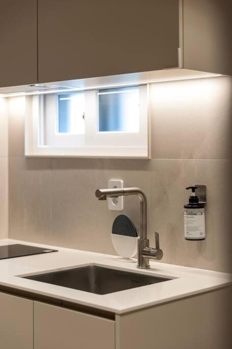 Apartment Breezy Gwanghui Essay